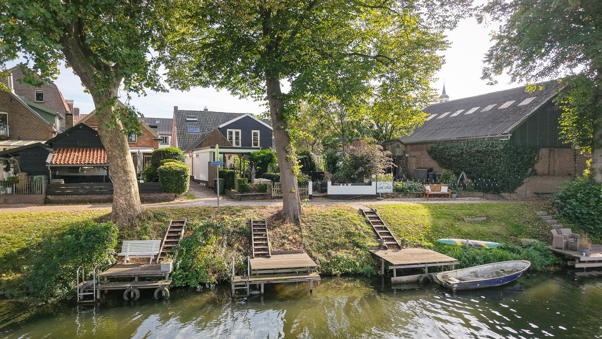 Hoekwoning te koop: Voorstraat 13, Heukelum