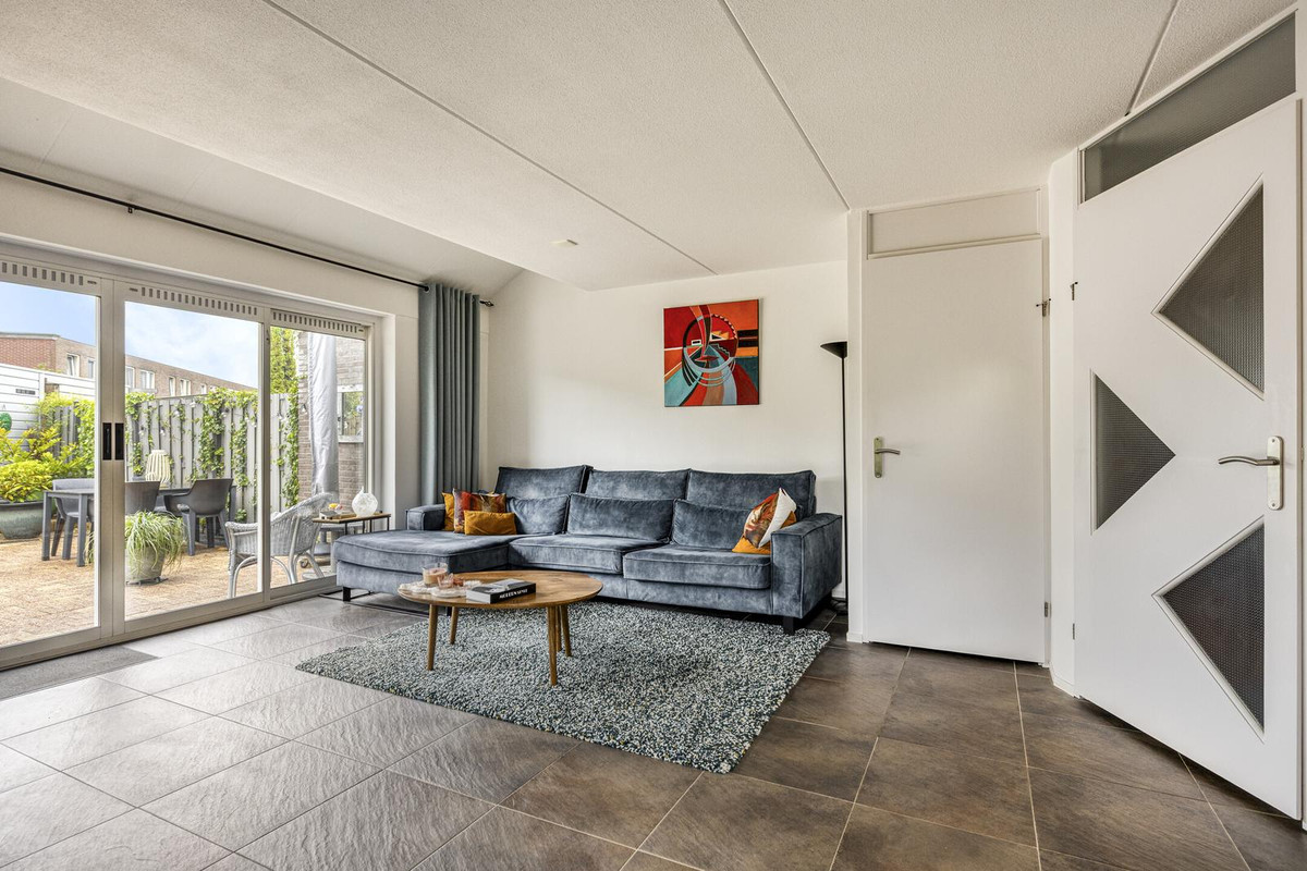 Hoekwoning te koop: Marga Klompésingel 192, Hoofddorp
