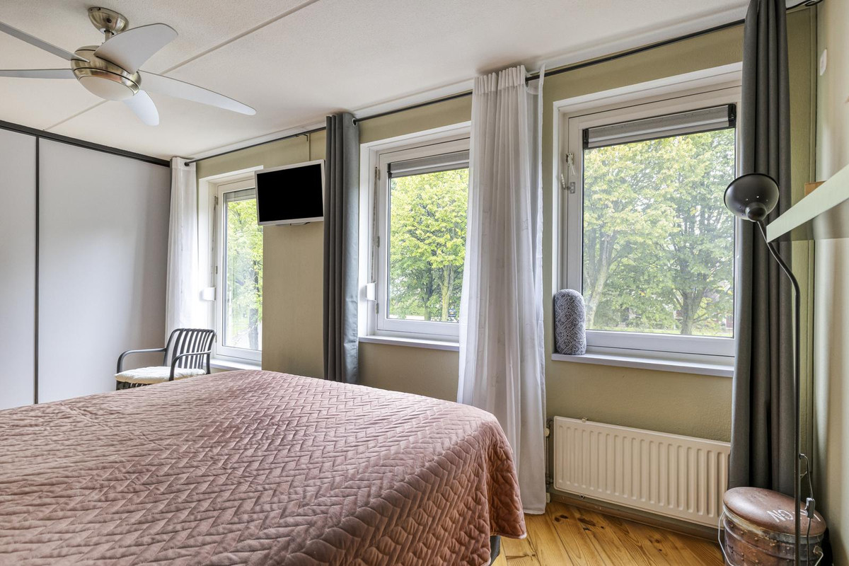 Hoekwoning te koop: Marga Klompésingel 192, Hoofddorp