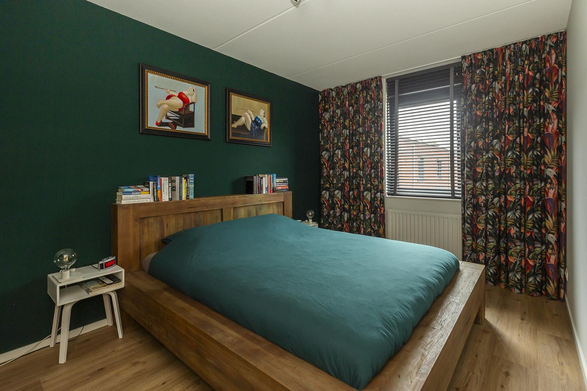 Hoekwoning te huur: Dr. Jan Schoutenlaan 330, Maassluis