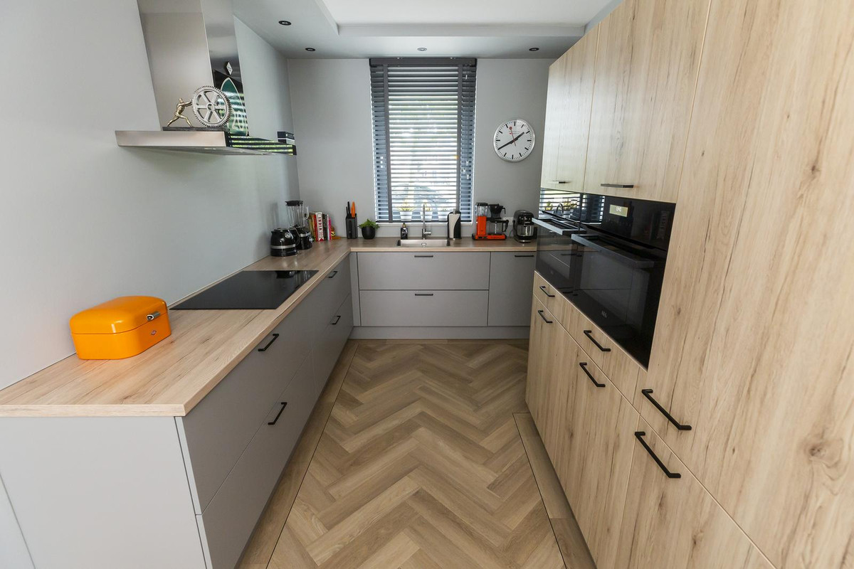 Hoekwoning te huur: Dr. Jan Schoutenlaan 330, Maassluis