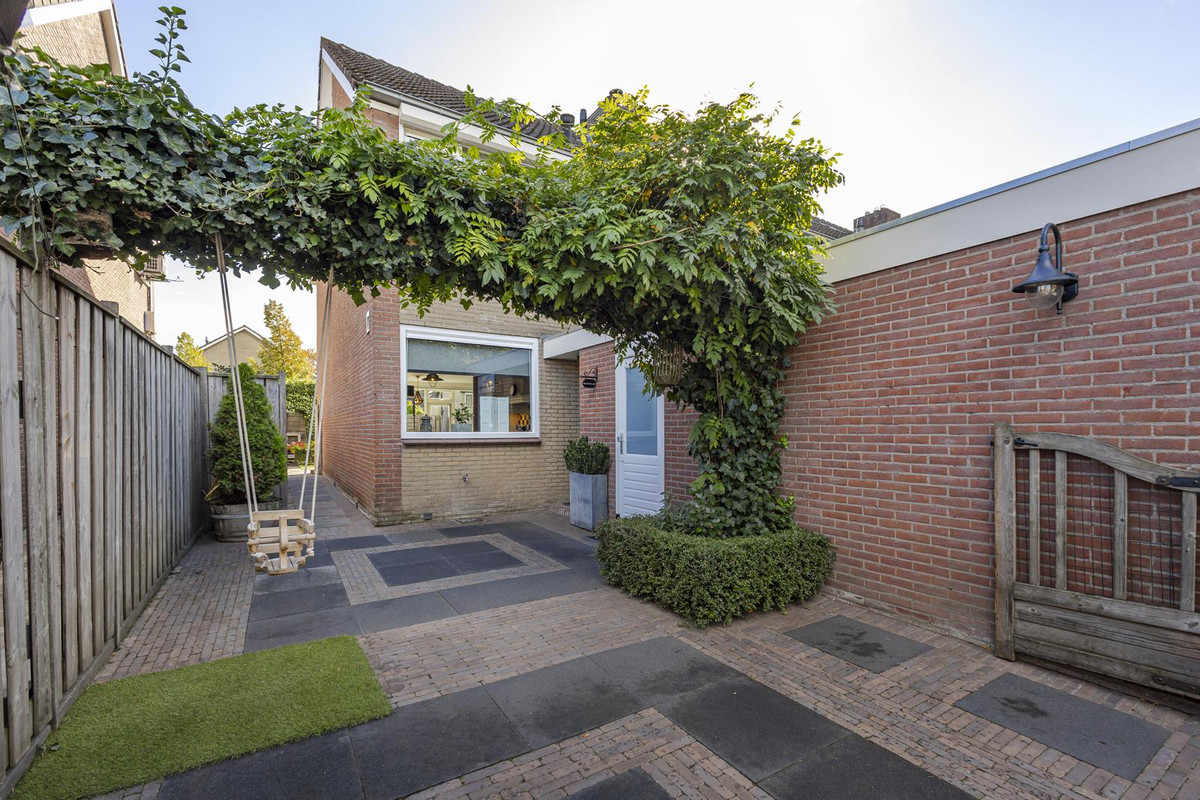 Hoekwoning te koop: Lange Griendsweer 103, Hardinxveld-Giessendam
