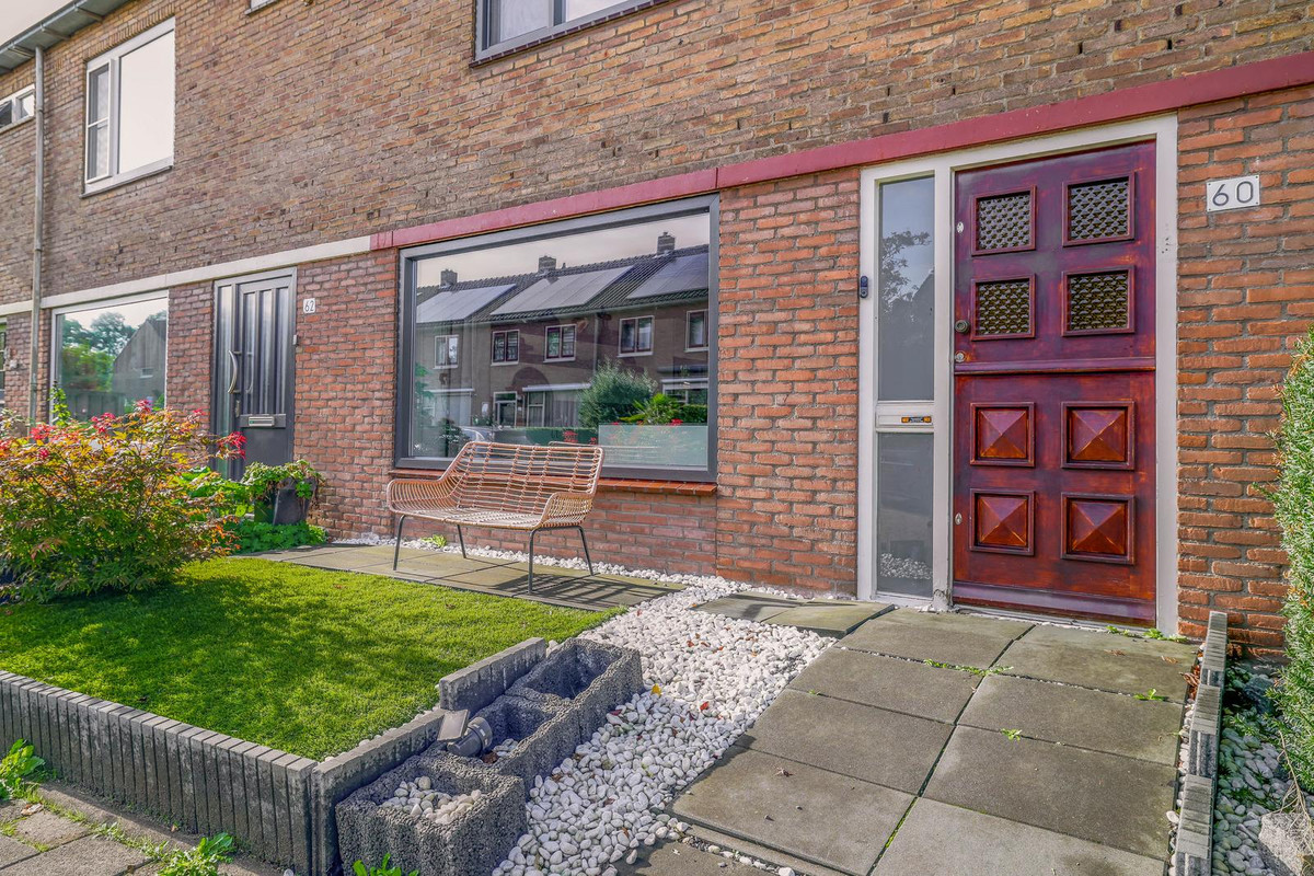 Tussenwoning te koop: De Zeeg 60, Barendrecht
