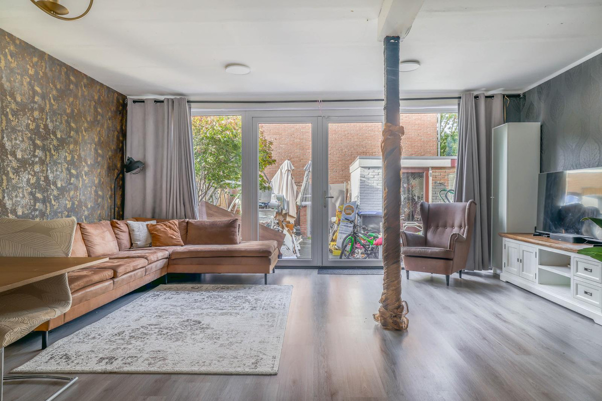 Tussenwoning te koop: De Zeeg 60, Barendrecht