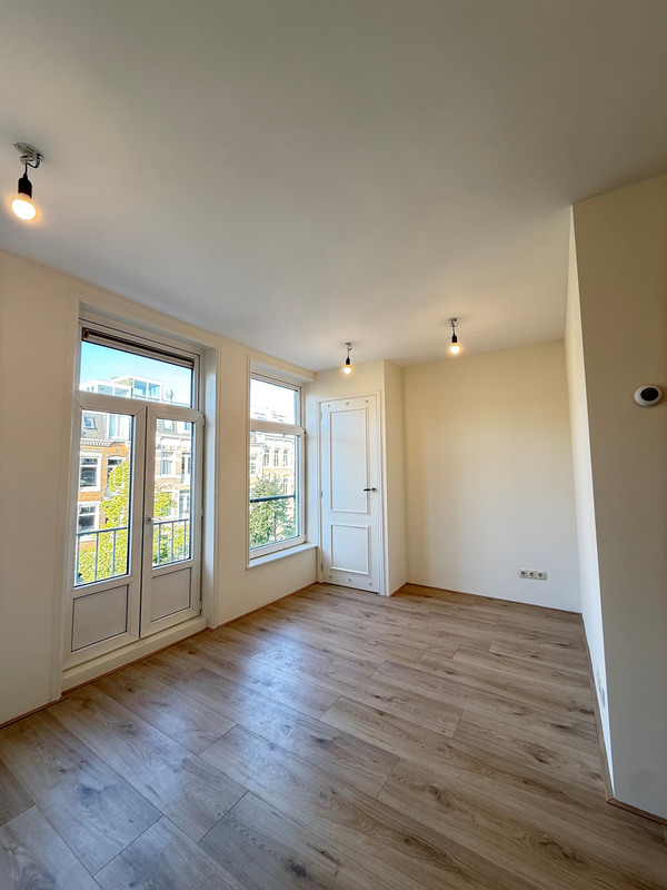 Studio te huur: Jan Pieter Heijestraat 117-1, Amsterdam
