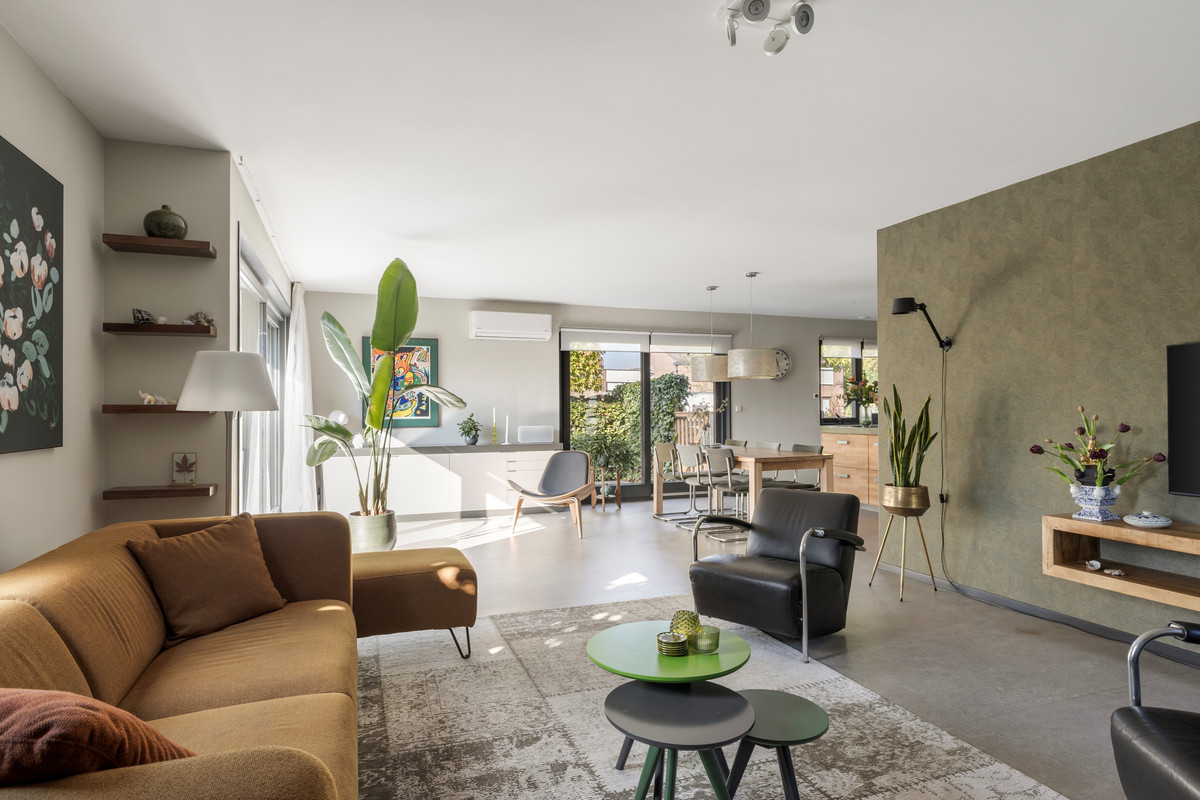 Vrijstaande woning te koop: Merelerf 15, Numansdorp