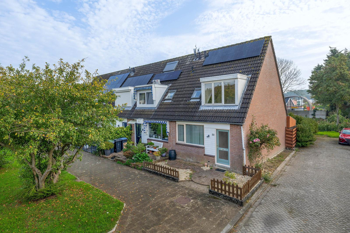 Hoekwoning te koop: Appelgaarde 50, Hellevoetsluis