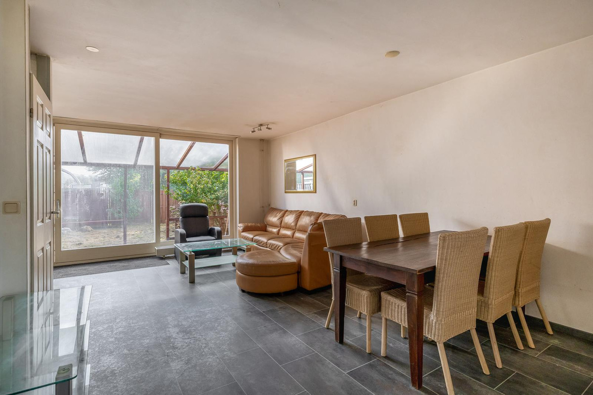 Hoekwoning te koop: Appelgaarde 50, Hellevoetsluis