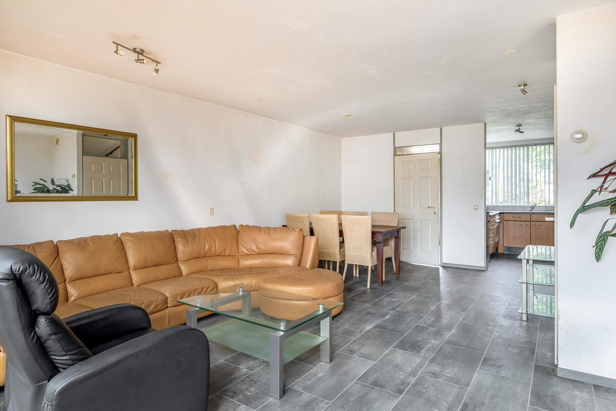 Hoekwoning te koop: Appelgaarde 50, Hellevoetsluis