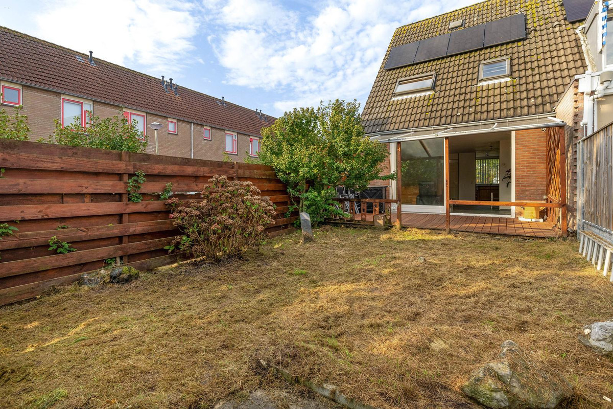 Hoekwoning te koop: Appelgaarde 50, Hellevoetsluis