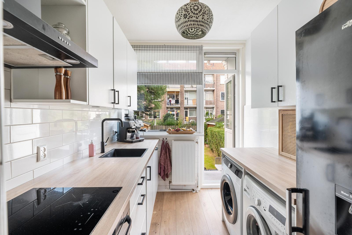 Appartement te koop: Dorpsweg 191A, Rotterdam