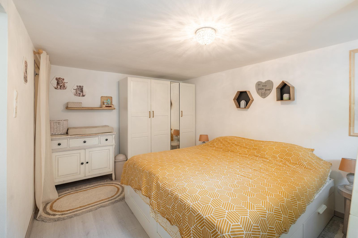 Appartement te koop: Dorpsweg 191A, Rotterdam