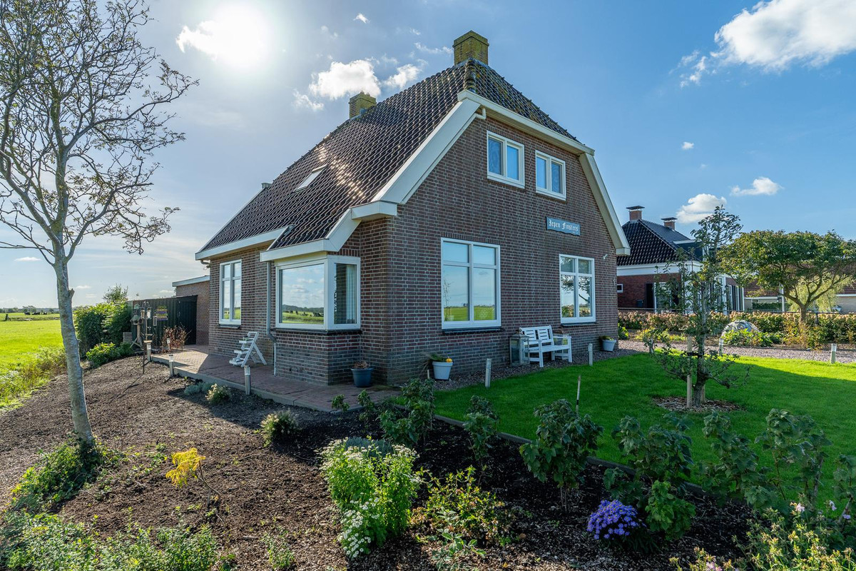Vrijstaande woning te koop: Van Kleffenswei 1, Raard
