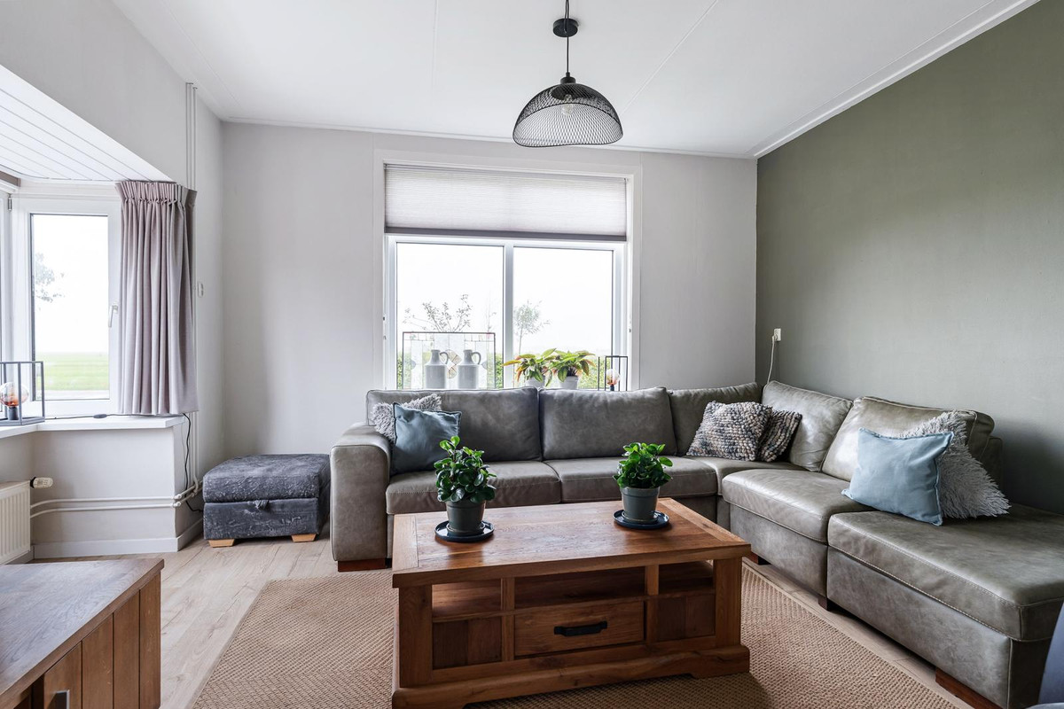 Vrijstaande woning te koop: Van Kleffenswei 1, Raard