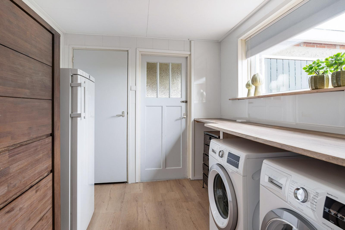 Vrijstaande woning te koop: Van Kleffenswei 1, Raard