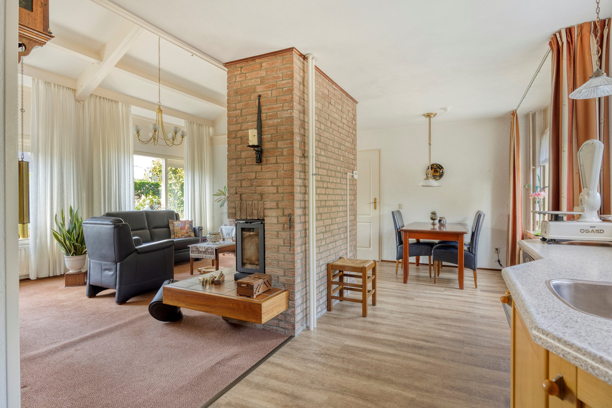 Vrijstaande woning te koop: Nachtegaallaan 6, Dodewaard