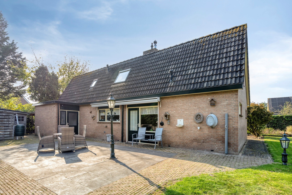Vrijstaande woning te koop: Nachtegaallaan 6, Dodewaard