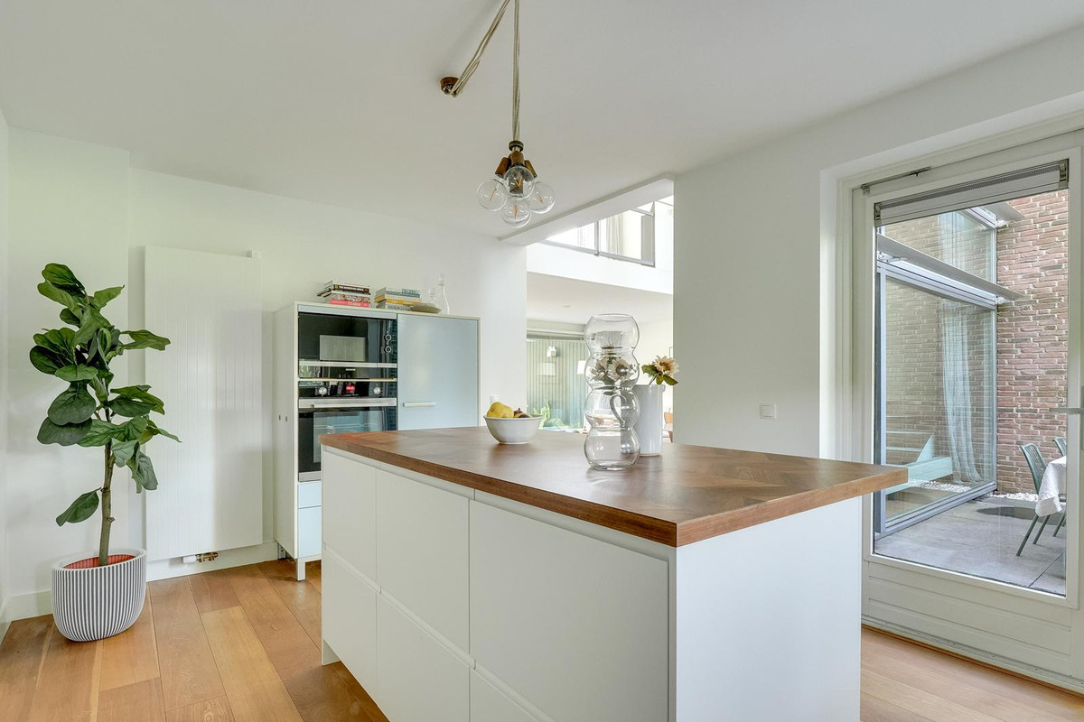 Tussenwoning te koop: Leo Fallplantsoen 26, Utrecht