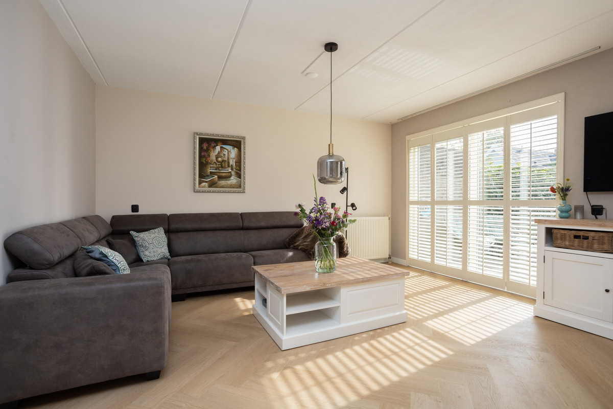 Tussenwoning te koop: Sterrenlaan 112, Bleiswijk