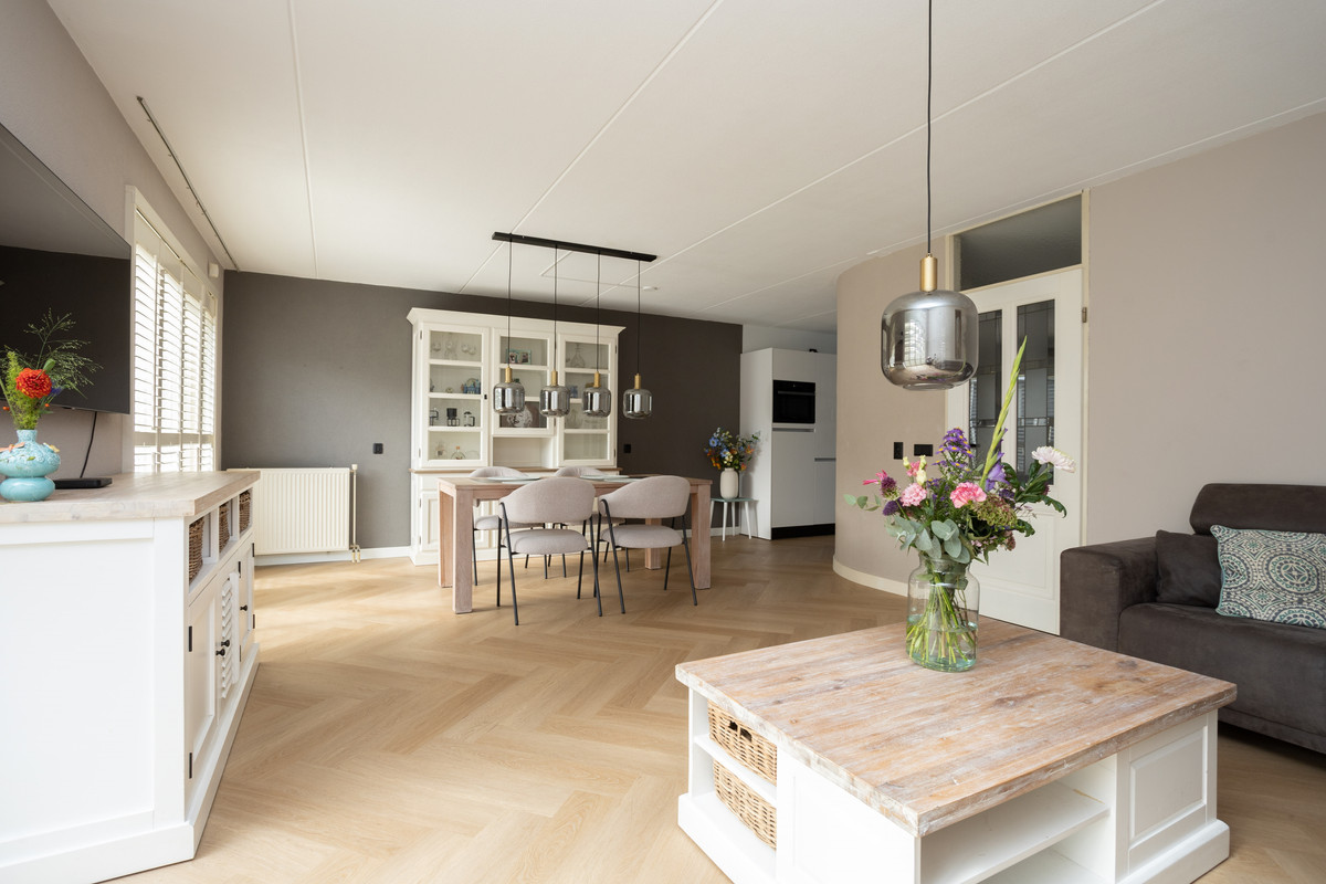 Tussenwoning te koop: Sterrenlaan 112, Bleiswijk