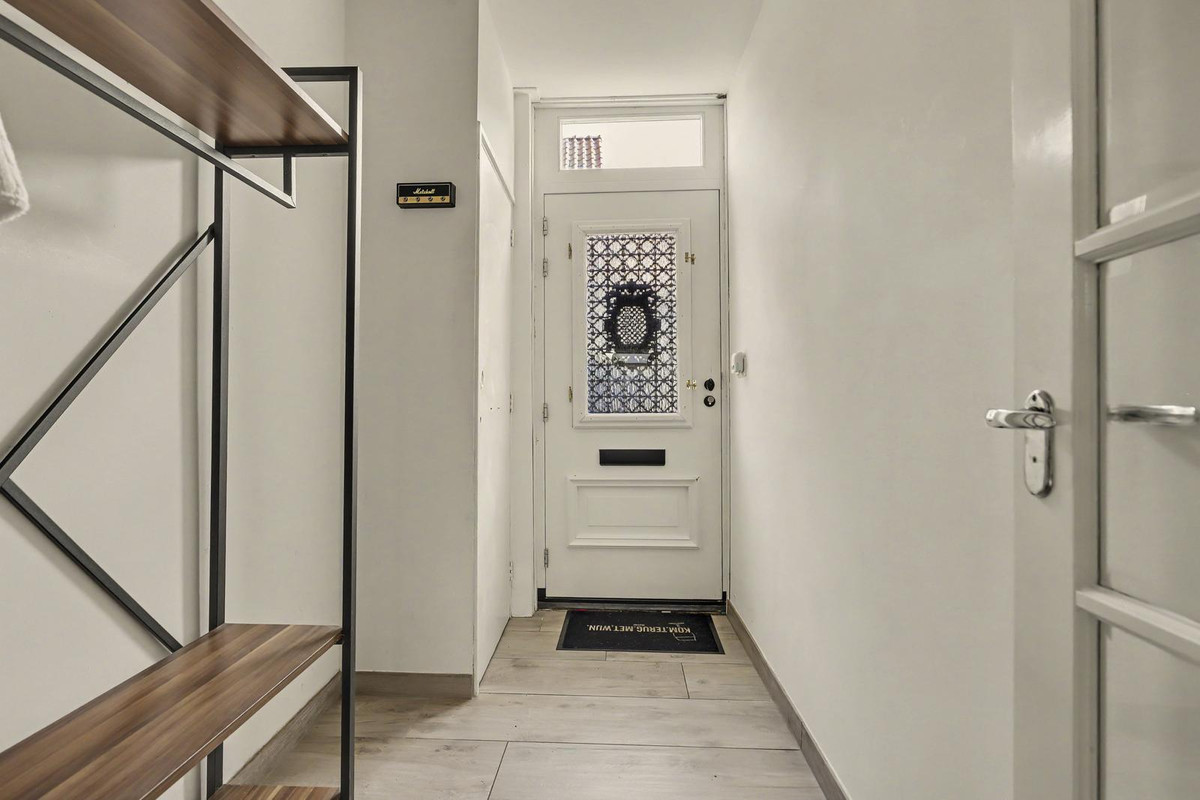 Tussenwoning te koop: Dorpsstraat 6, Sirjansland