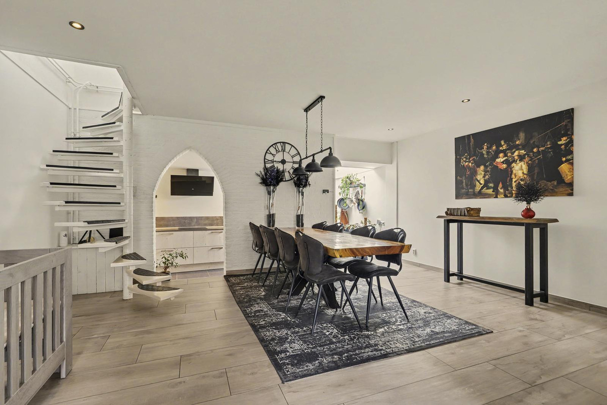 Tussenwoning te koop: Dorpsstraat 6, Sirjansland