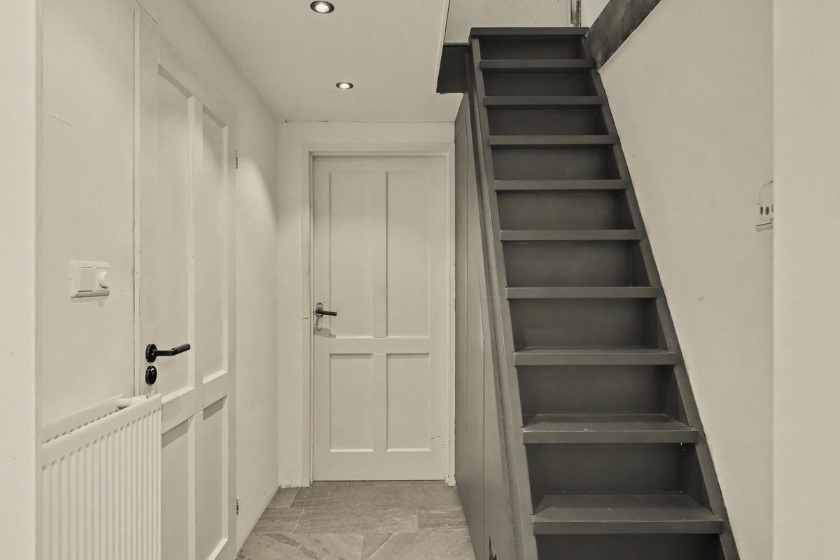 Tussenwoning te koop: Dorpsstraat 6, Sirjansland