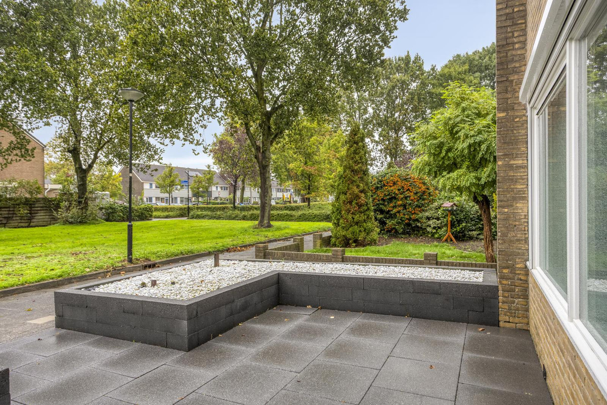 Hoekwoning te koop: Govert Flinckplantsoen 18, Heerhugowaard