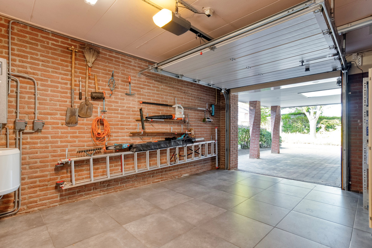 Twee-onder-één-kap te koop: Gerard Doustraat 3, Hardenberg