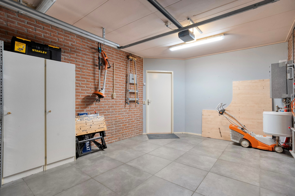 Twee-onder-één-kap te koop: Gerard Doustraat 3, Hardenberg