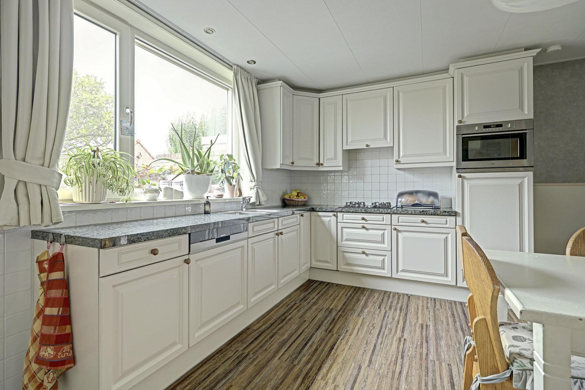 Tussenwoning te koop: Kerkstraat 30, Scherpenisse