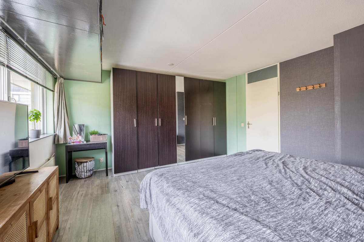 Tussenwoning te koop: Sterrenlaan 140, Waddinxveen