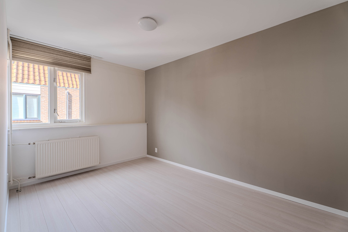 Tussenwoning te koop: de Windhond 9, Hellevoetsluis
