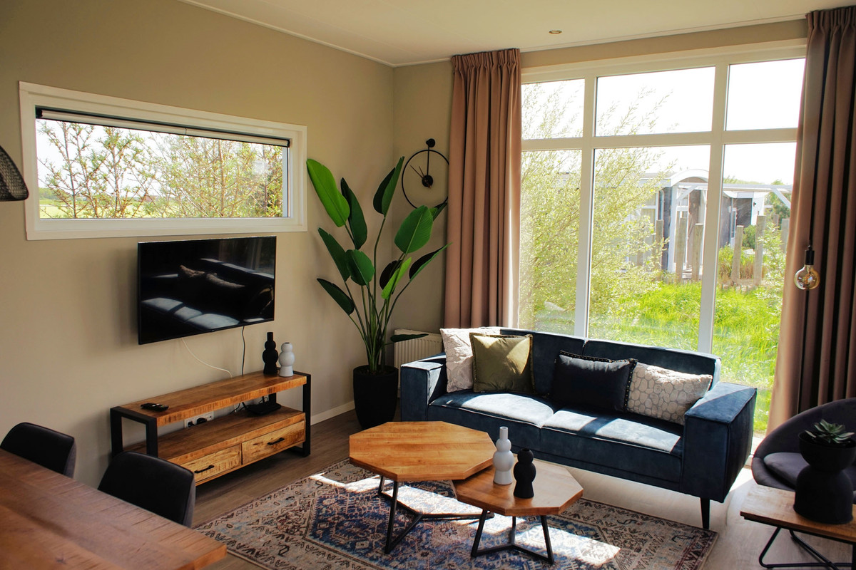 Vrijstaande woning te koop: Parkweg 2-234, Hellevoetsluis