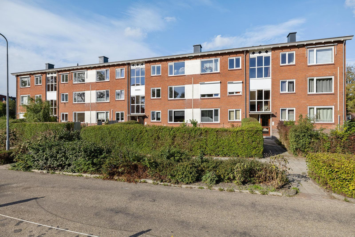 Appartement te koop: Rijksweg 123B, Delfzijl