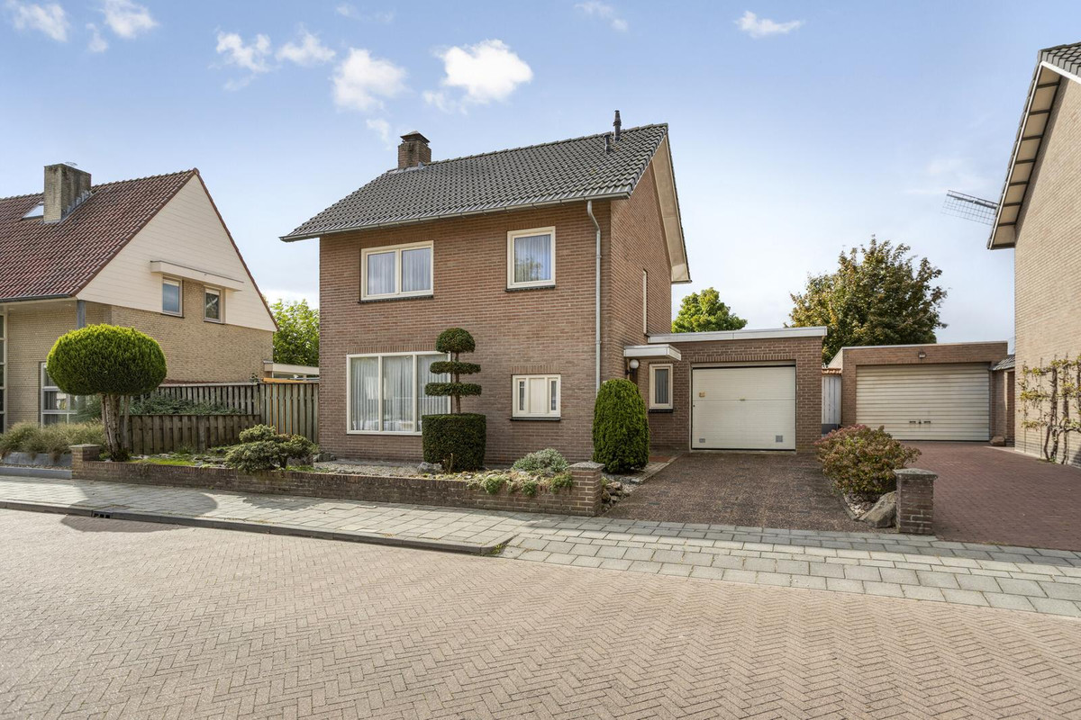 Vrijstaande woning te koop: Dorpsstraat 96, Someren