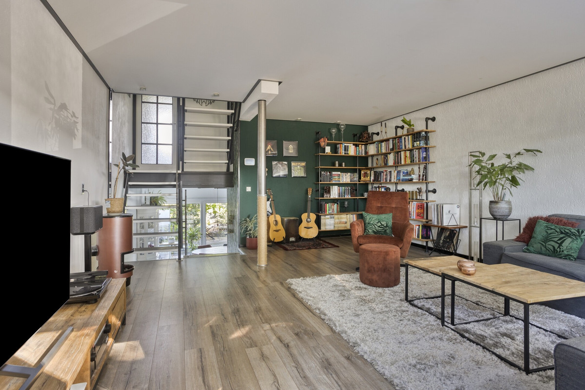 Tussenwoning te koop: Baljuw 79, Hoorn