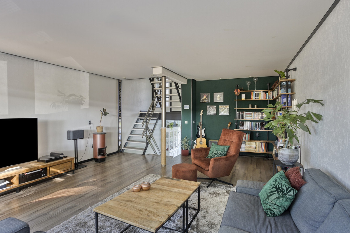 Tussenwoning te koop: Baljuw 79, Hoorn