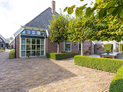 Kerkstraat 42