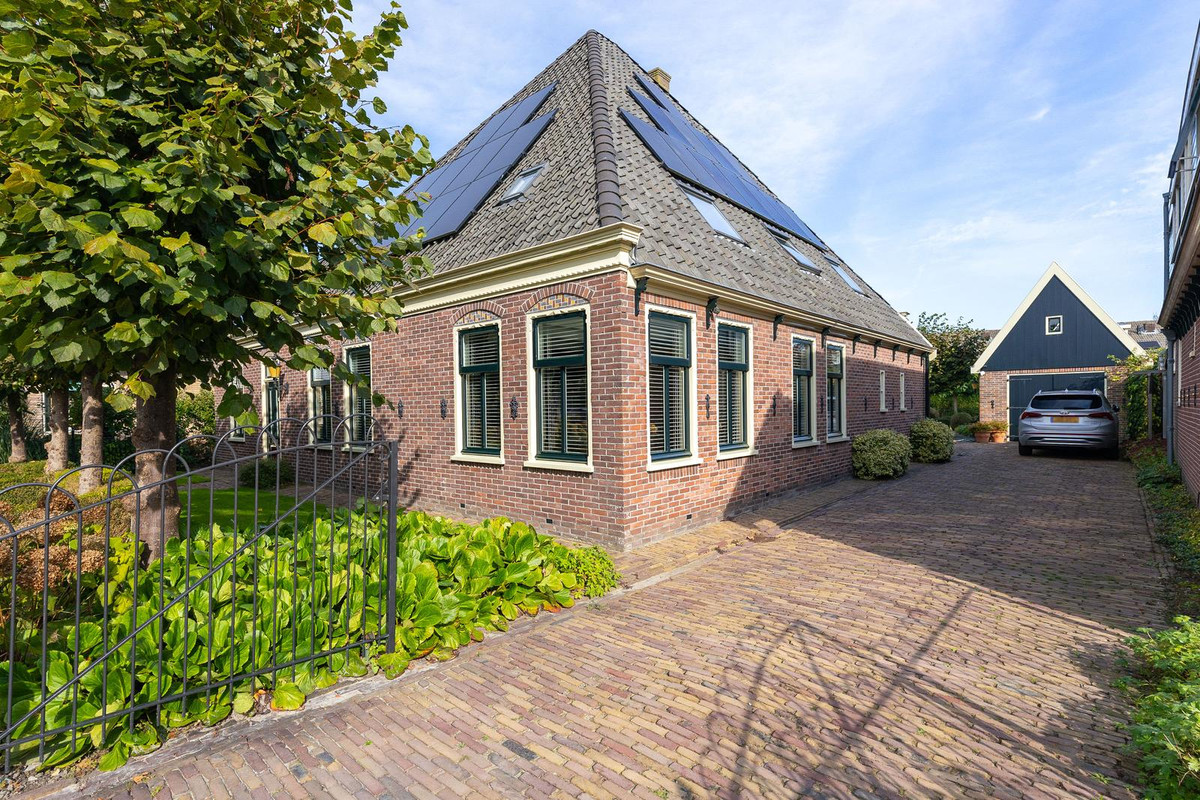 Vrijstaande woning te koop: Kerkstraat 42, Wognum
