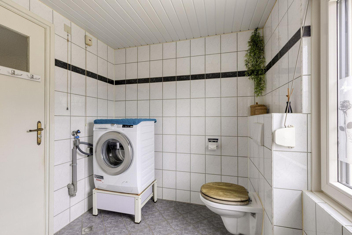 Tussenwoning te koop: Kapelaan H.G.M. Koopmansstraat 36, Best