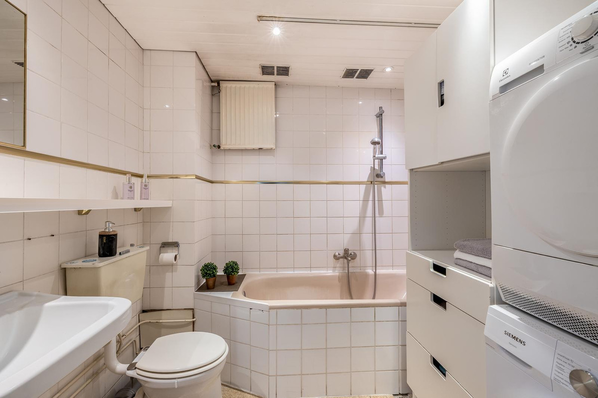Hoekwoning te koop: Wilgehout 1, Boskoop