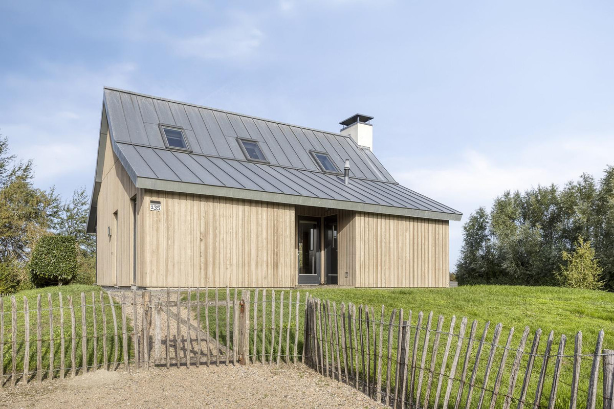 Vrijstaande woning te koop: Oesterdam 135, Tholen