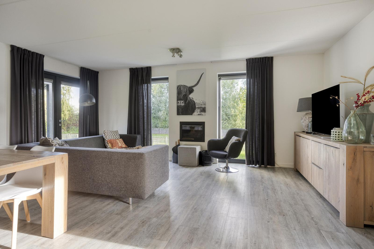 Vrijstaande woning te koop: Oesterdam 135, Tholen