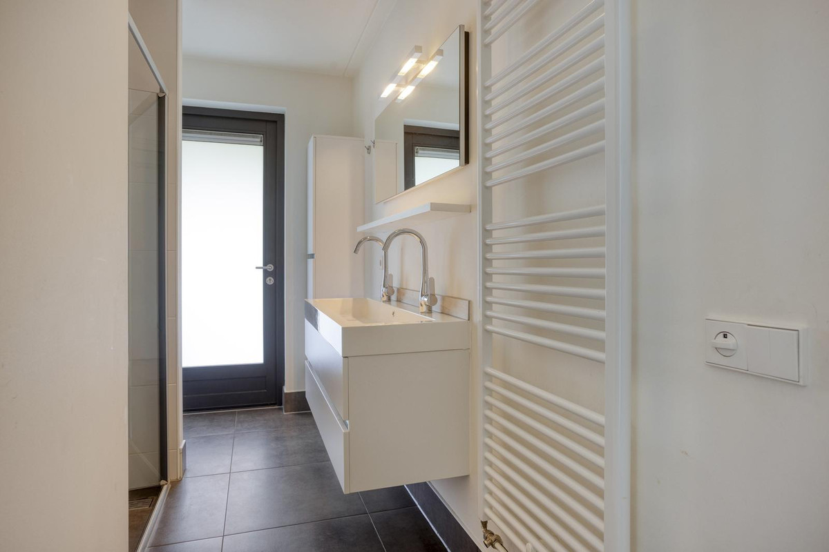 Vrijstaande woning te koop: Oesterdam 135, Tholen