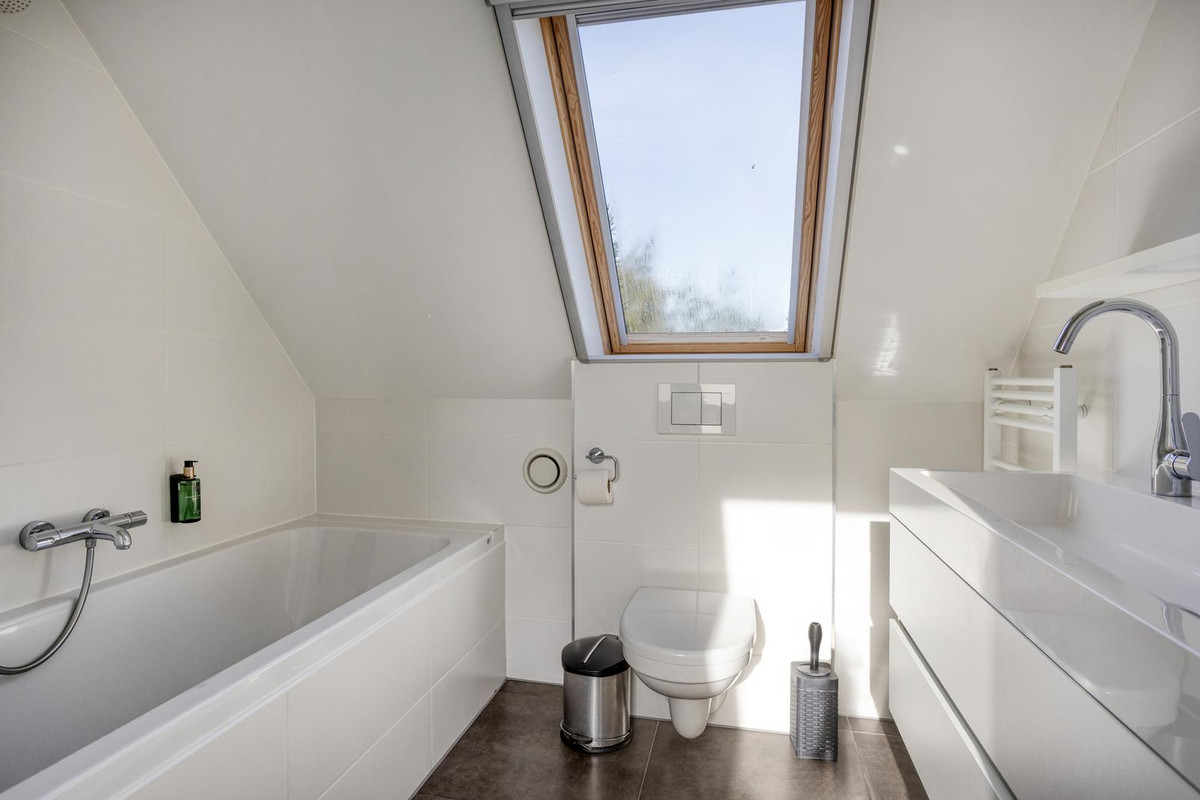 Vrijstaande woning te koop: Oesterdam 135, Tholen