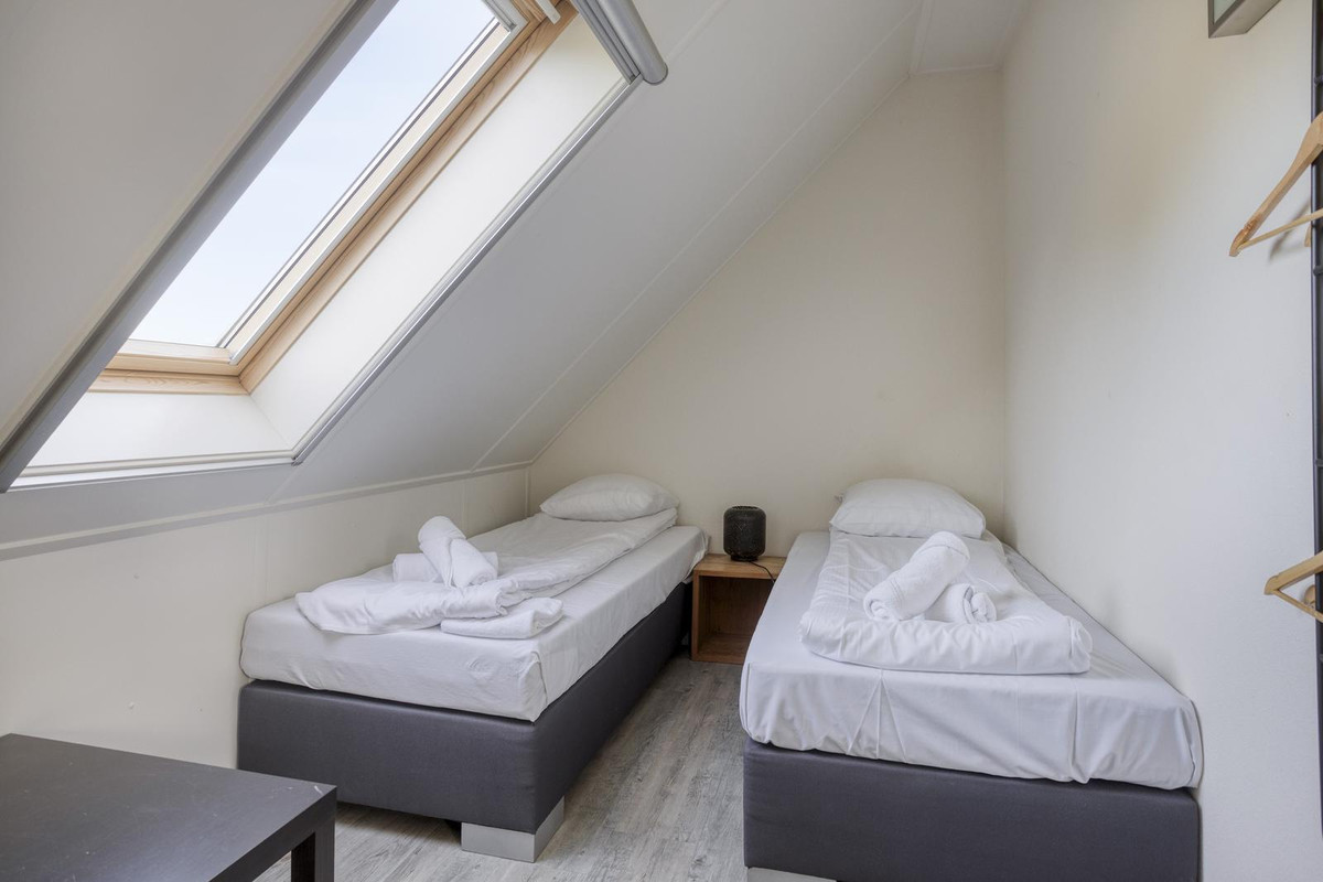 Vrijstaande woning te koop: Oesterdam 135, Tholen