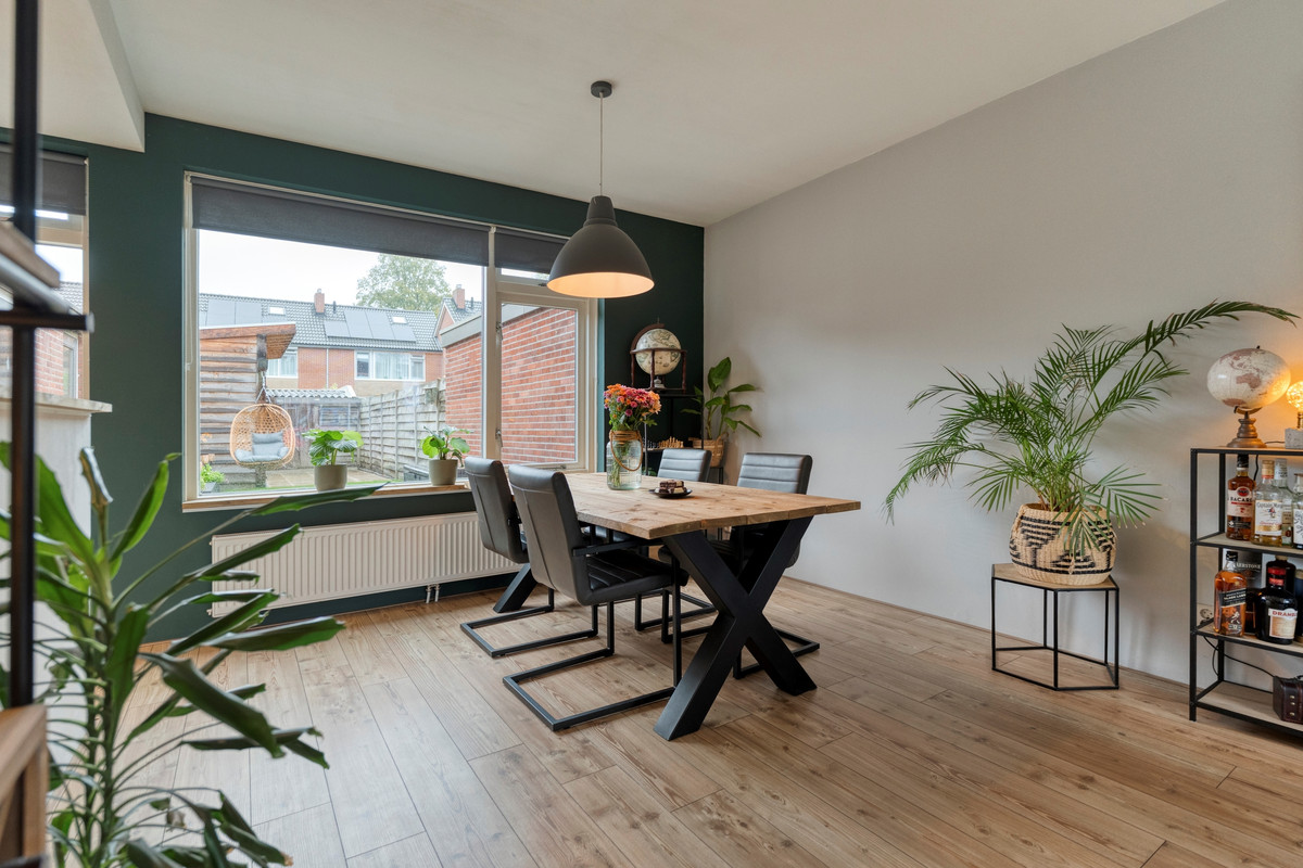 Tussenwoning te koop: Rembrandtstraat 70, Hardenberg