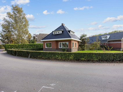 Hoofdstraat 64