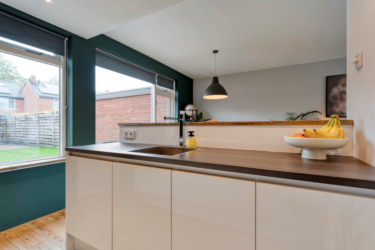 Tussenwoning te koop: Rembrandtstraat 70, Hardenberg